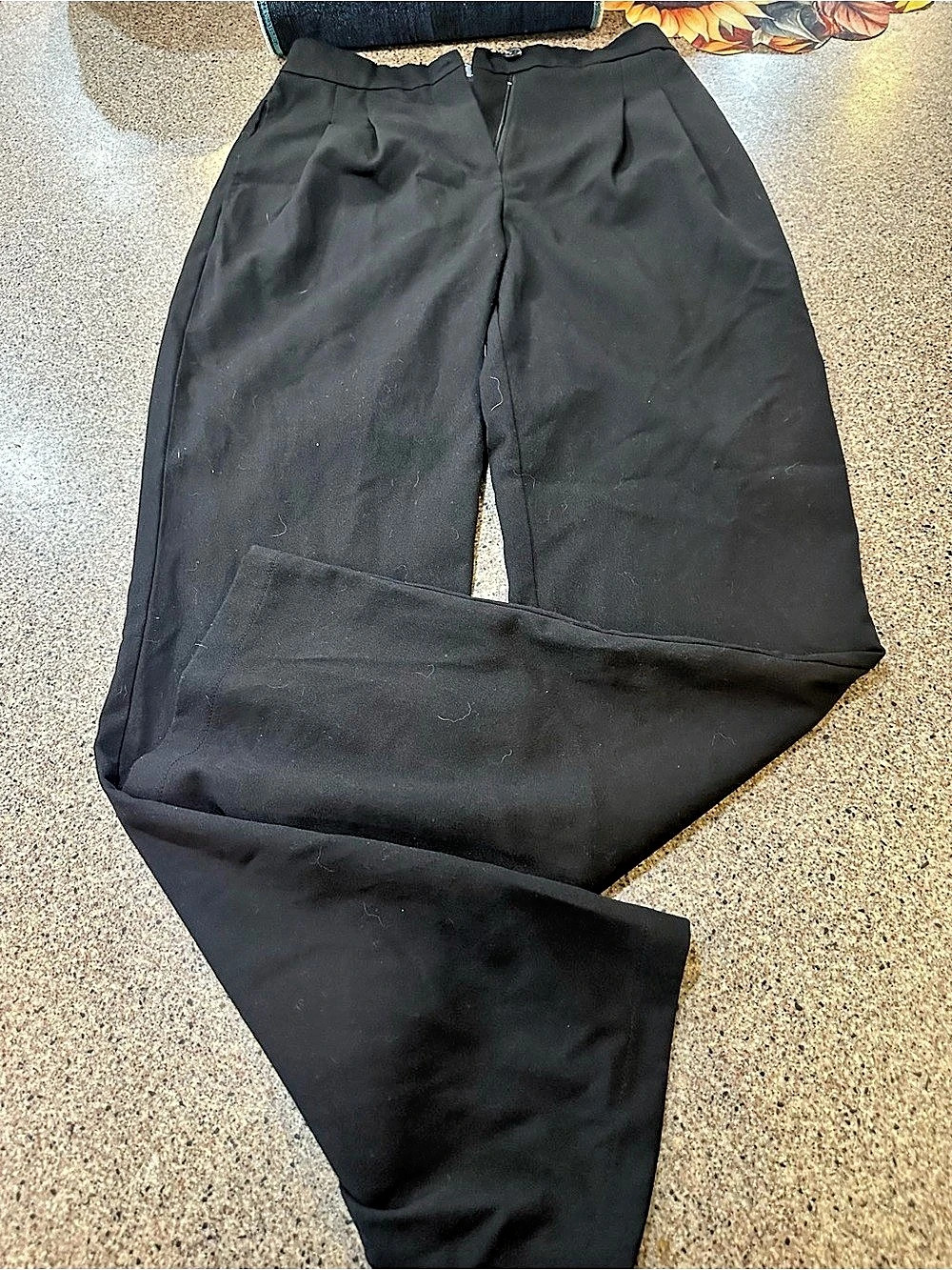Sincerely Jules Black Straight Leg Pants Size Small